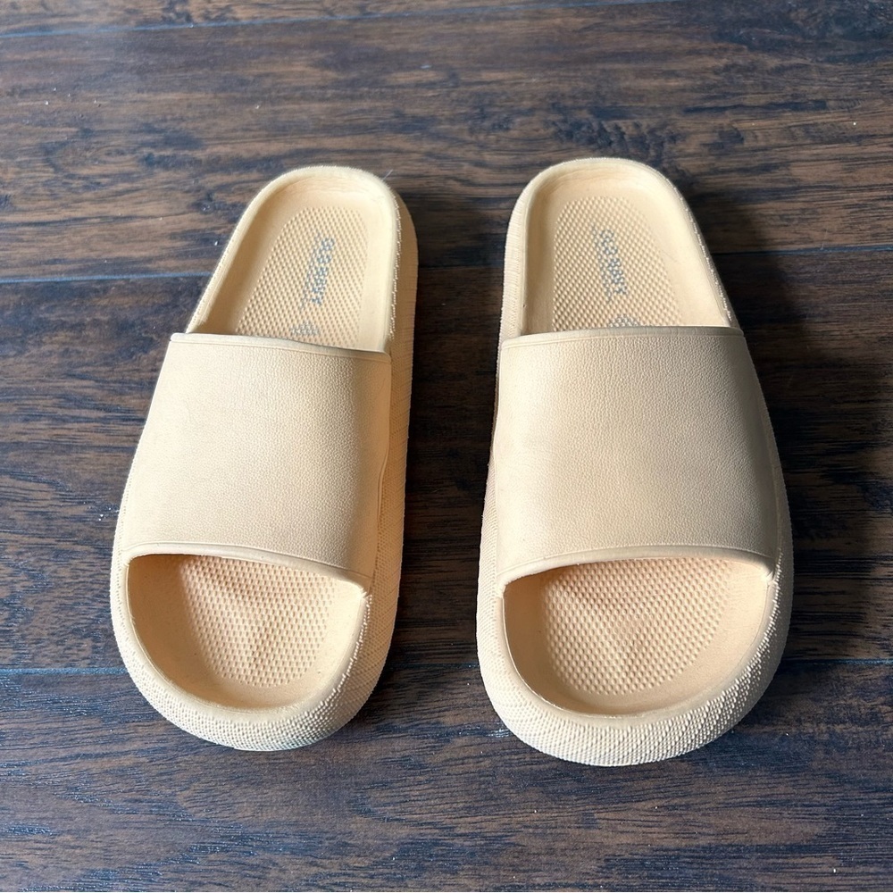 Old Navy, Men, Slides - Picture 7 of 11